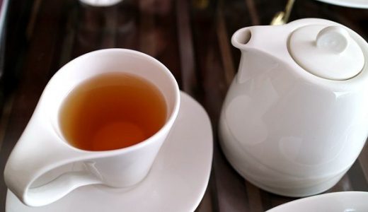 黒烏龍茶は食後に飲んでも良い？正しい摂取方法や効果の口コミも
