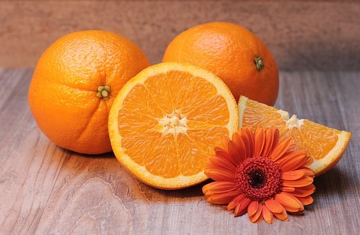 オレンジが腐るとどうなる 変色 白カビ ぶよぶよ 日持ちや保存方法 賞味期限は お役立ち 季節の耳より情報局