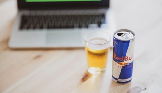 エナジードリンクを飲み過ぎて頭が半分になった男性!?飲み過ぎの危険性について