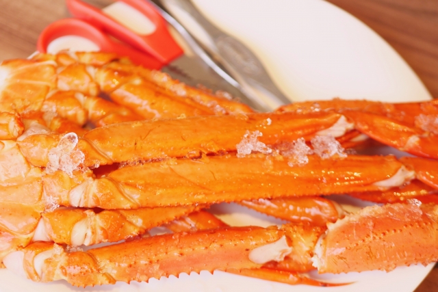 蟹の味噌汁が臭い カニの臭みを抑える下処理方法 おすすめの材料を紹介します お役立ち 季節の耳より情報局