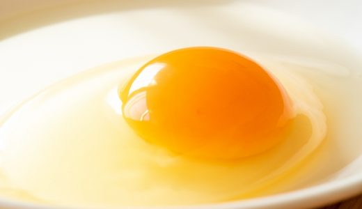 卵黄1個分(17g)のカロリーと糖質は？栄養成分も解説！