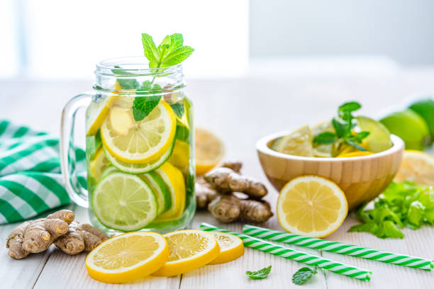 レモン水が下痢の原因に 飲み続けるとどうなる 高血圧 便秘 デトックス効果も お役立ち 季節の耳より情報局