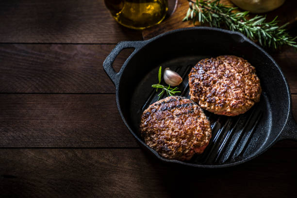 ハンバーグの冷凍は焼いてからだとふわふわに 焼き方 日持ち 保存方法は お役立ち 季節の耳より情報局