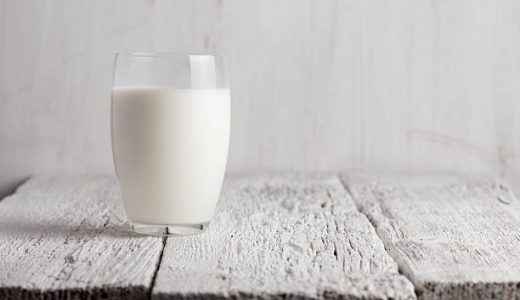 牛乳が苦いのは腐ってる？傷む原因･腐った牛乳による食中毒の危険は？