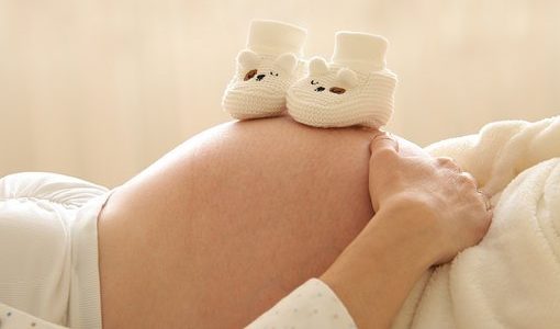 レモン水は妊婦が飲んでも大丈夫？妊娠中のクエン酸･硬水･水道水の影響は？
