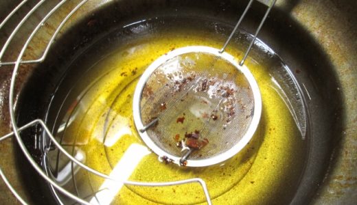 サラダ油が臭い?それもしかして酸化してるのかも?酸化した油は危険です!