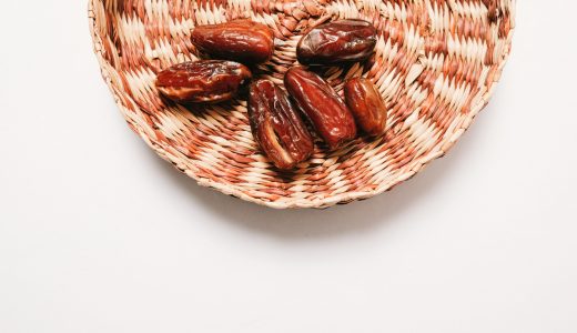 デーツを食べるとおならが出る?便秘･白髪･アンチエイジングなど美容効果と注意点