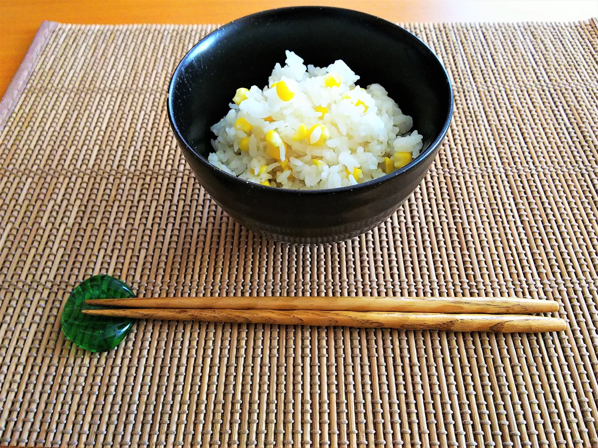 とうもろこしご飯の冷凍方法は 解凍も簡単 保存期限の目安 缶詰コーンの冷凍も お役立ち 季節の耳より情報局