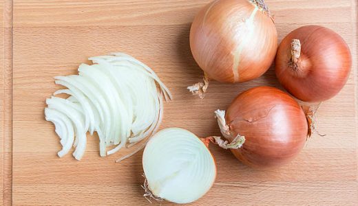 辛くない玉ねぎサラダの切り方･作り方のコツ！辛い理由は何？アレンジも