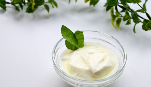 ヨーグルトの開封後は乳酸菌が変化?常温放置や1週間経ったものは危険?保存方法解説