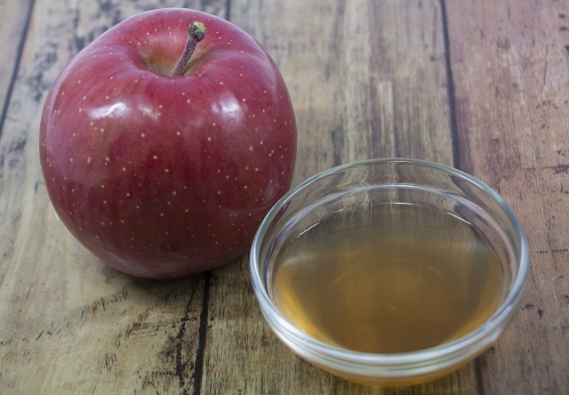 リンゴ酢の作り方 発酵はさせなくても大丈夫 電子レンジで簡単に作る方法を紹介 お役立ち 季節の耳より情報局