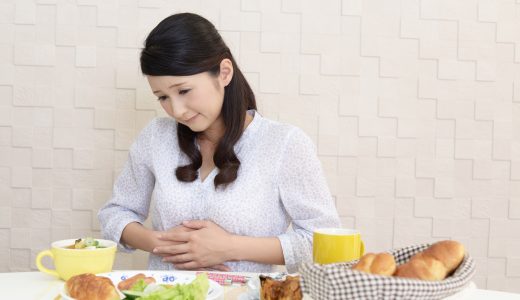 食べ過ぎて腹痛が…対処法は？苦しい・眠れない・下痢等をツボや体勢で解消