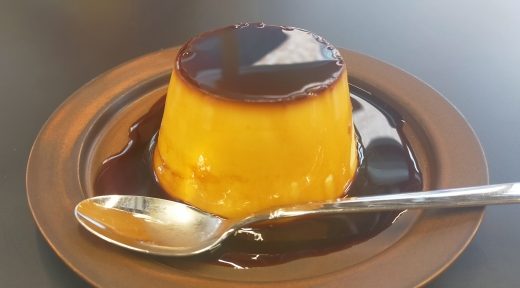 カラメルソースはなぜ固まる?原因は?失敗しない作り方・溶かす方法を解説!