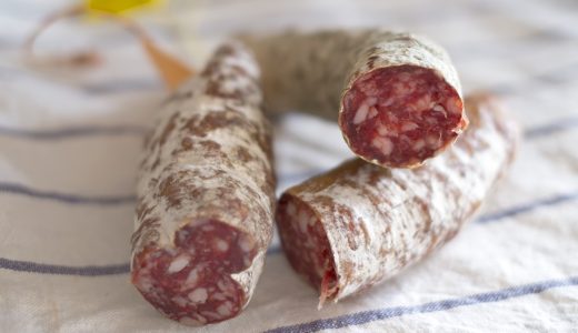白カビのサラミはそのまま食べても大丈夫？身体に害はある？どこで買える？