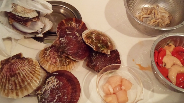 ホタテを生で食べるのは危険 食べられない部分はある あたった時の症状は お役立ち 季節の耳より情報局