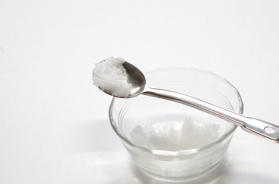 粗塩と焼き塩の違いは?あの有名な伯方の塩でも使い分け可能!塩の種類を解説! お役立ち！季節の耳より情報局