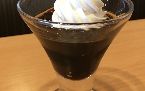 ホイップクリームが固まらない原因とは?生クリームを上手に作る裏技