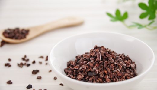 カカオニブを食べ過ぎると危険？適量や食べるタイミング・特徴・効能