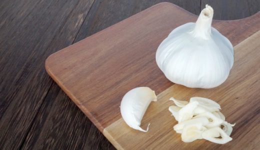 にんにくが変色して青くなる原因は？茶色や緑色になるのは腐ってる？