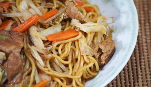 焼きそばがべちゃべちゃになってしまう原因は?パラパラにする方法