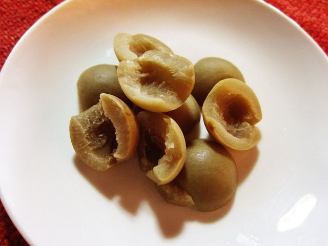 カリカリ梅の食べすぎは太る 体に悪い 塩分の危険性 1日の摂取量 お役立ち 季節の耳より情報局