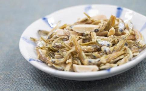 アーモンドフィッシュはいつから給食にある?カロリー･ダイエット効果