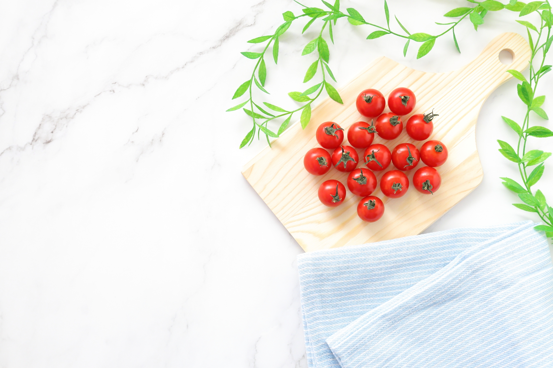 ミニトマトを食べ過ぎると太る 体に悪い原因 メリットは お役立ち 季節の耳より情報局