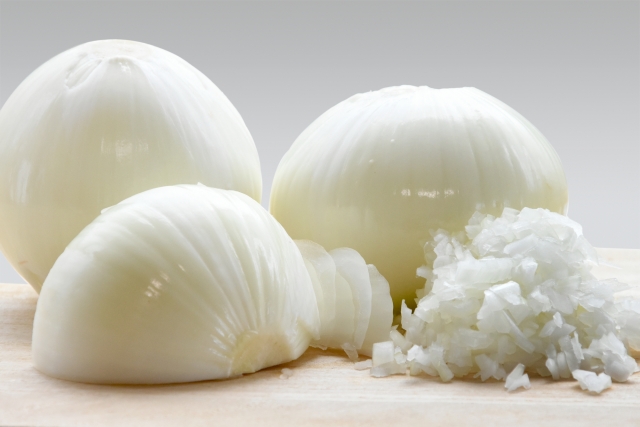 玉ねぎで喉の痒みやお腹の痛みなどのアレルギー症状が出る事はある お役立ち 季節の耳より情報局