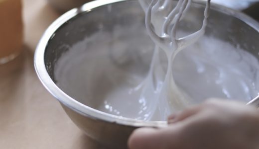 腐った生クリームを食べて腹痛に!?原因・対処方法・保存方法も