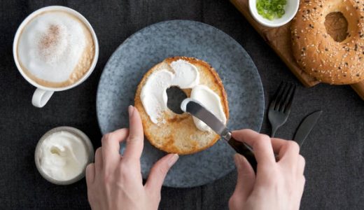 クリームチーズで下痢･腹痛･吐き気!食中毒症状と原因･対処法は?