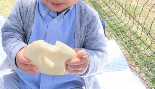 菓子パンは何歳から食べることができるの?与えすぎは危険って本当?