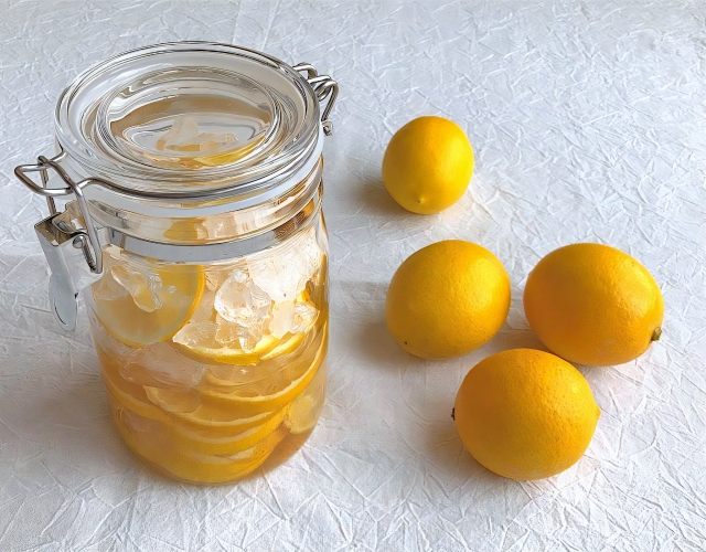 レモン酢の賞味期限はどれくらい?作り方は?効果・効能・使い方 お役立ち!季節の耳より情報局 レモン酢の賞味期限はどれくらい?作り方は?効果・効能・使い方 お役立ち!季節の耳より情報局