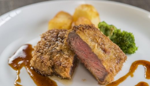 ヒレカツは赤い部位があっても食べられる?生で食べると危険な種類は?