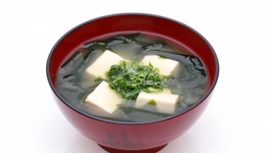 こんぶとわかめとの違いは？ダイエットにむいているのはどっち？