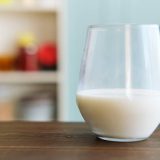 牛乳と食べ合わせが悪い食品とその理由｜組み合わせが体に影響する?