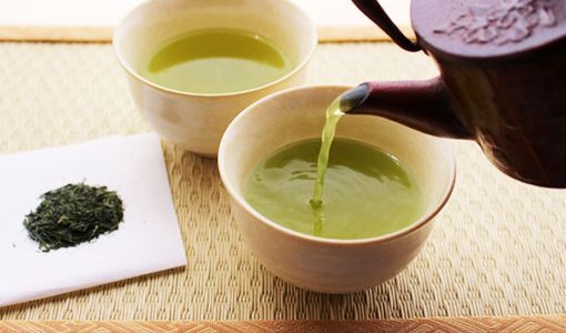 緑茶の飲みすぎで気持ち悪い?吐き気やめまいの原因になる?