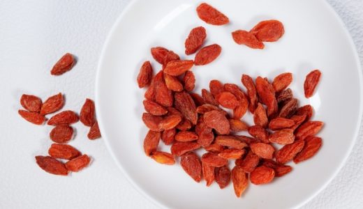 杏仁豆腐に乗ってる上の赤いやつってなに？ 赤い実って食べられる？