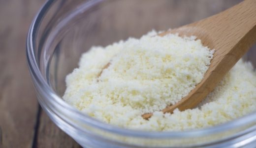 粉チーズは冷凍保存できる?冷蔵庫で固まった時の対処法･常温は?