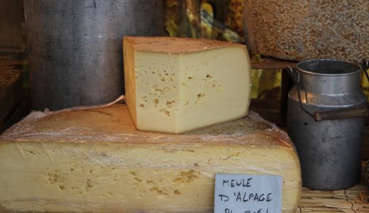 ゴーダチーズの匂いは臭い?味は?どんなワインに合うの?使い方は?