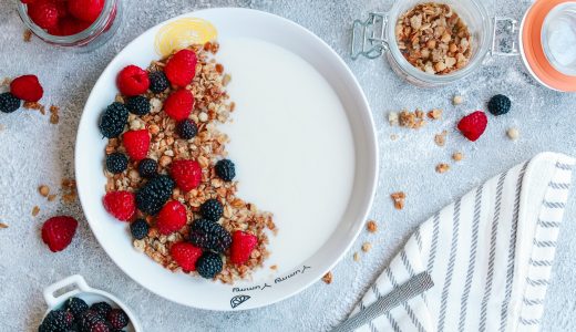 フルグラは糖質オフでも太るの？お勧めの食べ方なども紹介します