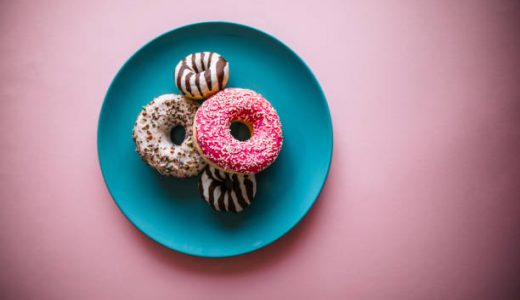ドーナツは体に悪いと言われる理由｜ダイエット中に食べたいけど太る?
