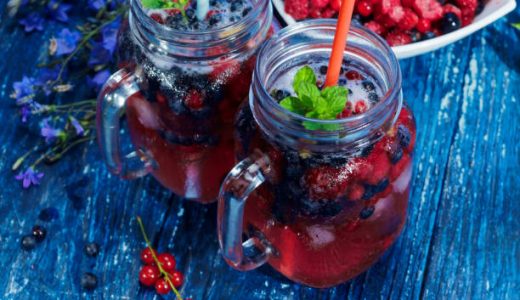 カシスソーダはどんな味･お酒?カクテル言葉は何?度数や作り方は?