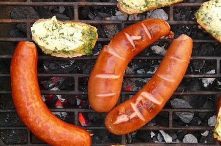 ウインナーによるアレルギー症状｜食べ過ぎは添加物が体に悪い?