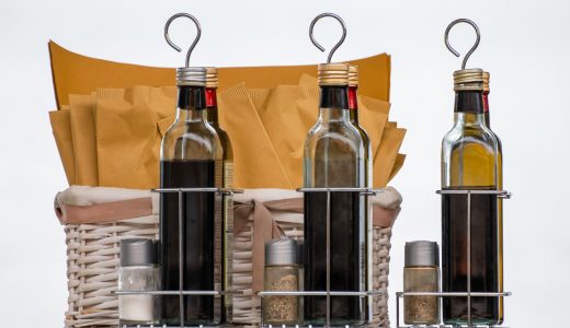 黒酢はなぜ黒いの?ふつうのお酢との違いは?ダイエットに効く?