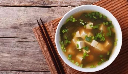 味噌汁を夜に作って次の日の朝に飲んでも大丈夫？常温何時間で腐る？