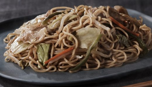 毎日焼きそばを食べると太る？玉ねぎ・もやしを入れると効果は？