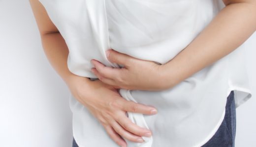 腐った牛乳を飲んだら食中毒になる？症状は飲んで何時間後にでる？