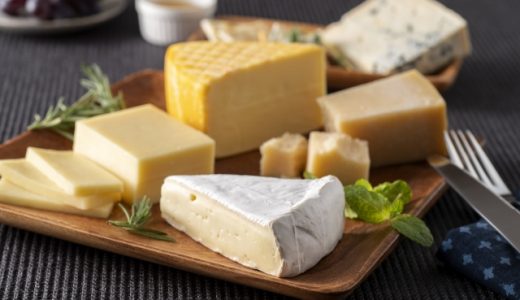 ナチュラルチーズで食中毒になる？リステリア食中毒の潜伏期間は？