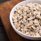 オートミールと小麦粉のふすまの違いは?栄養価や食べ方について