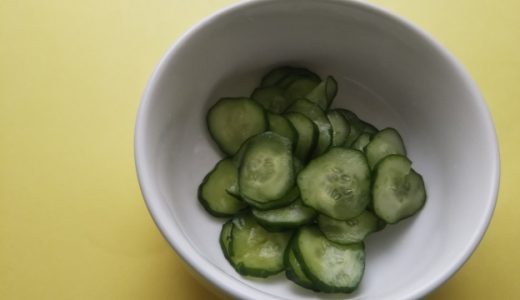きゅうりを塩もみする理由は？水分を搾り出して料理を美味しく！